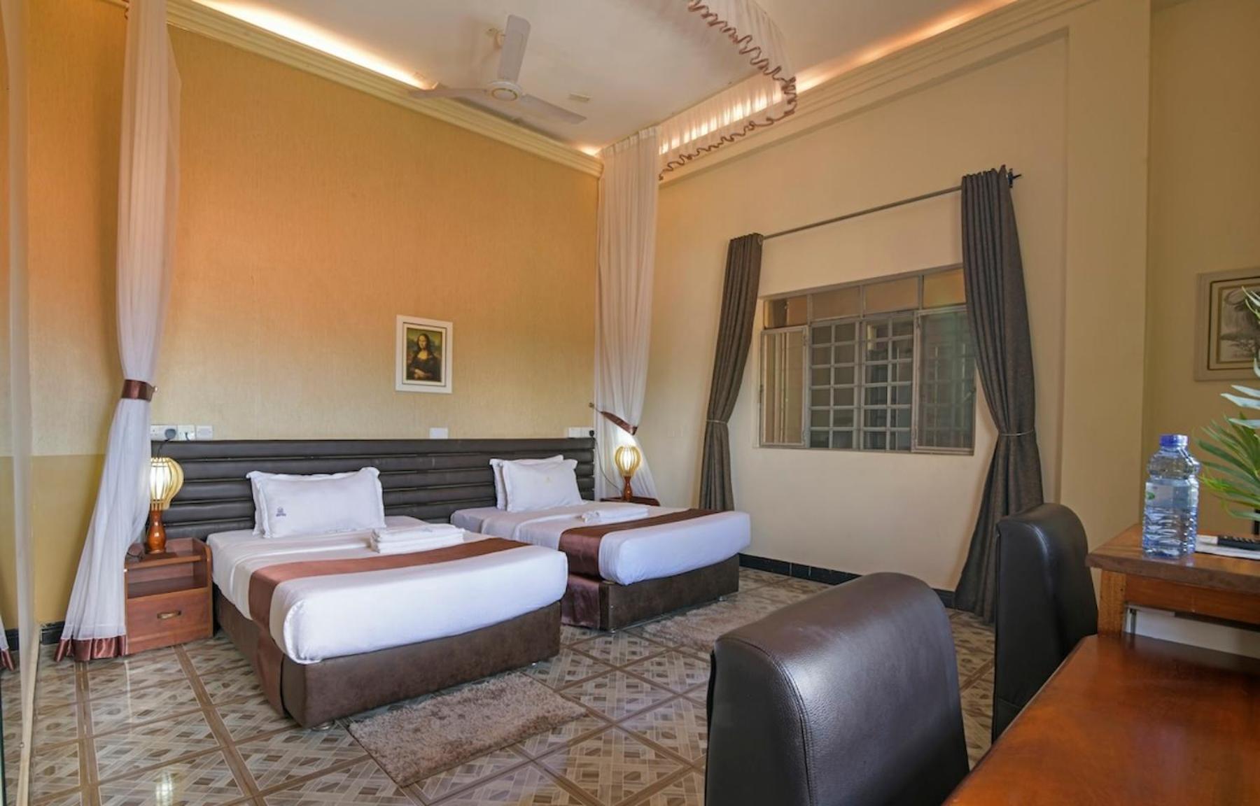 Hoima Buffalo Hotel & Business Hub Ltd Bagian luar foto