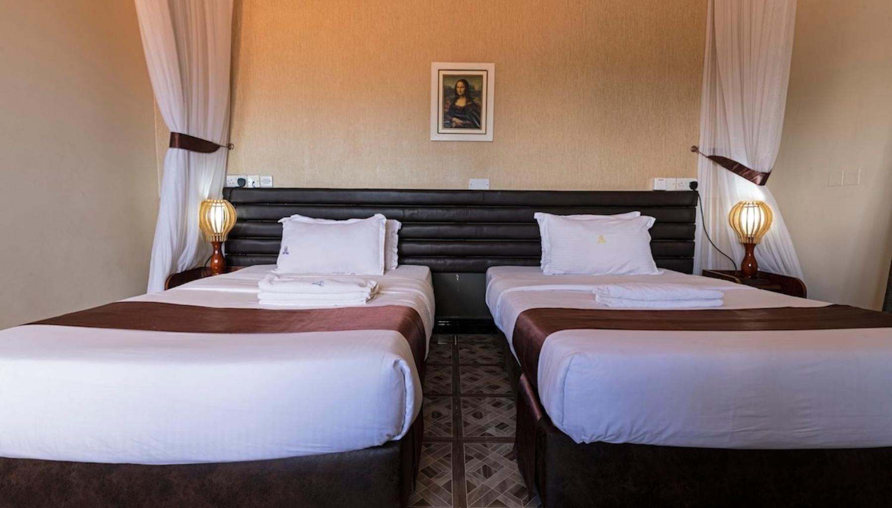 Hoima Buffalo Hotel & Business Hub Ltd Bagian luar foto