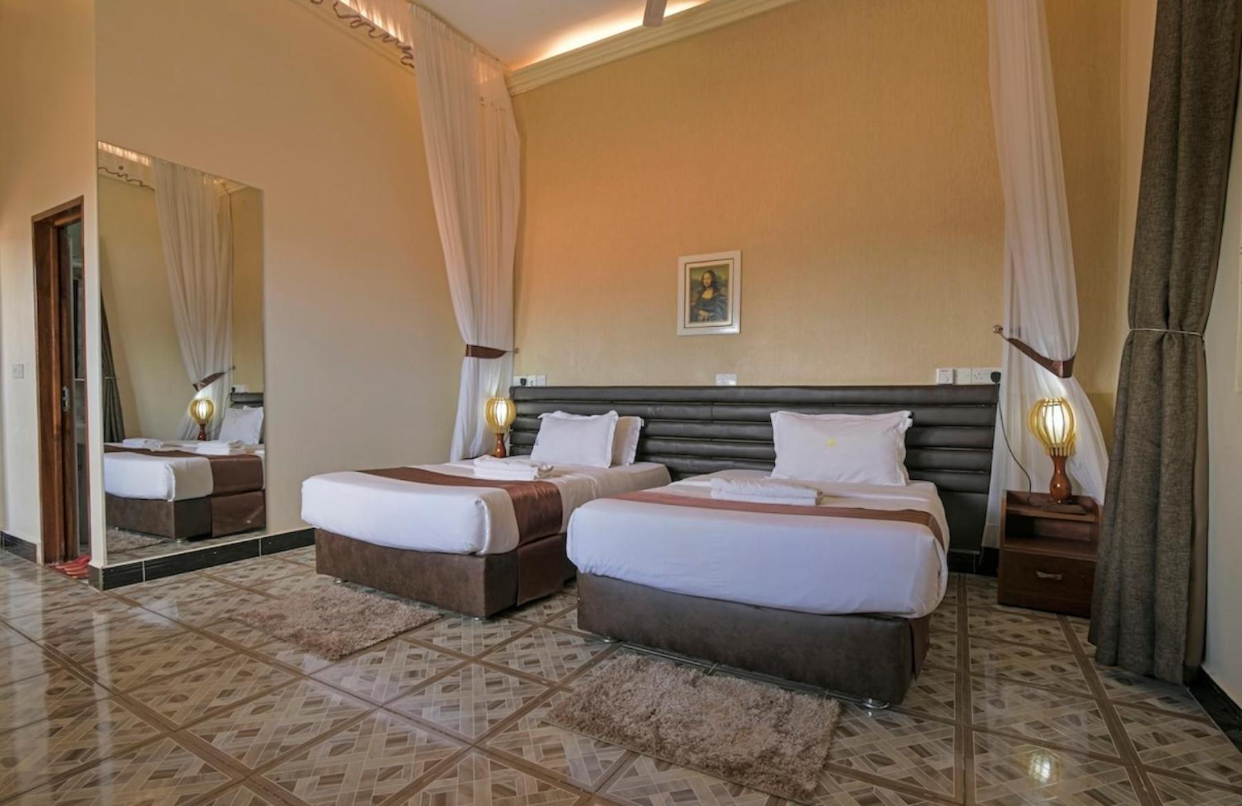 Hoima Buffalo Hotel & Business Hub Ltd Bagian luar foto