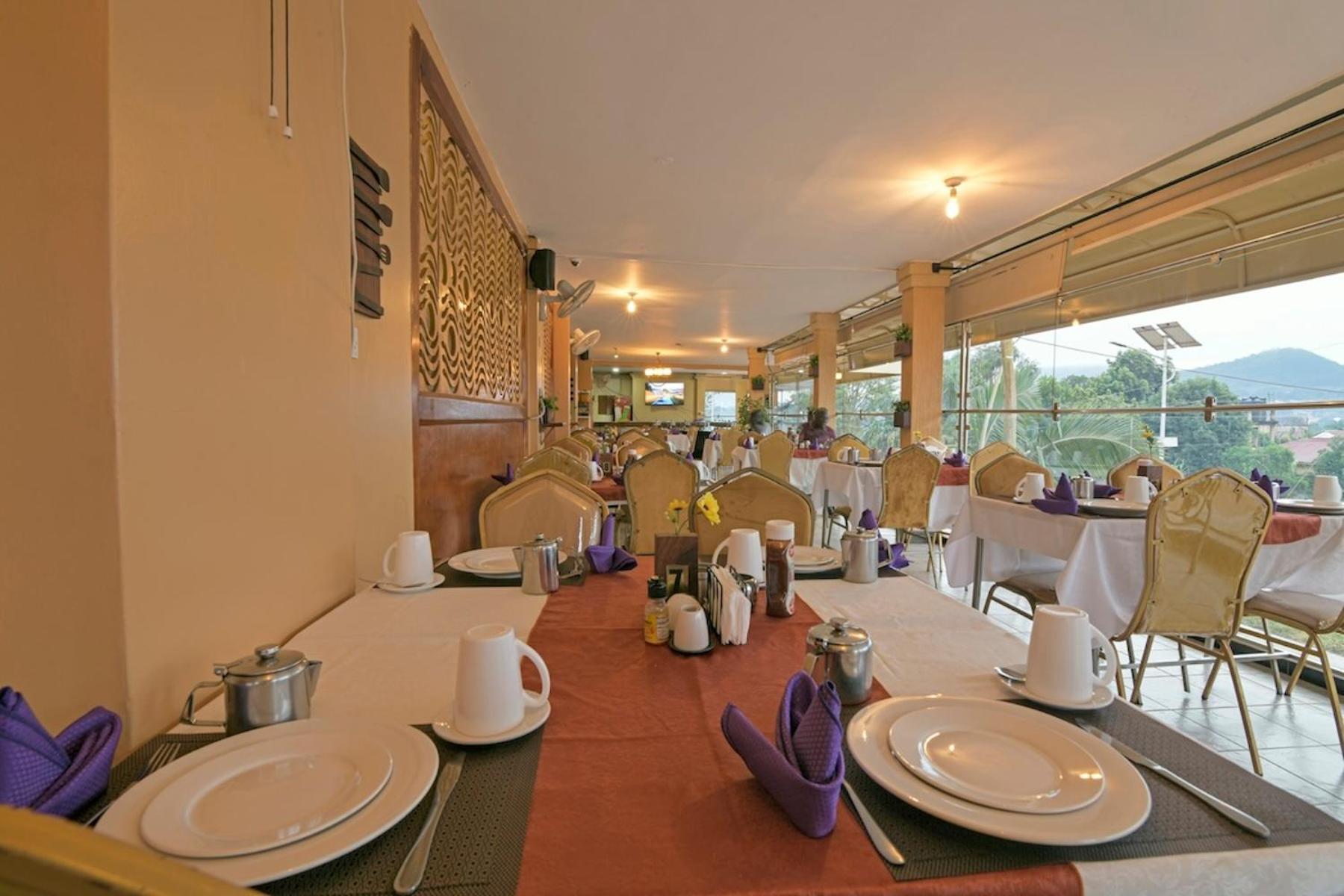 Hoima Buffalo Hotel & Business Hub Ltd Bagian luar foto