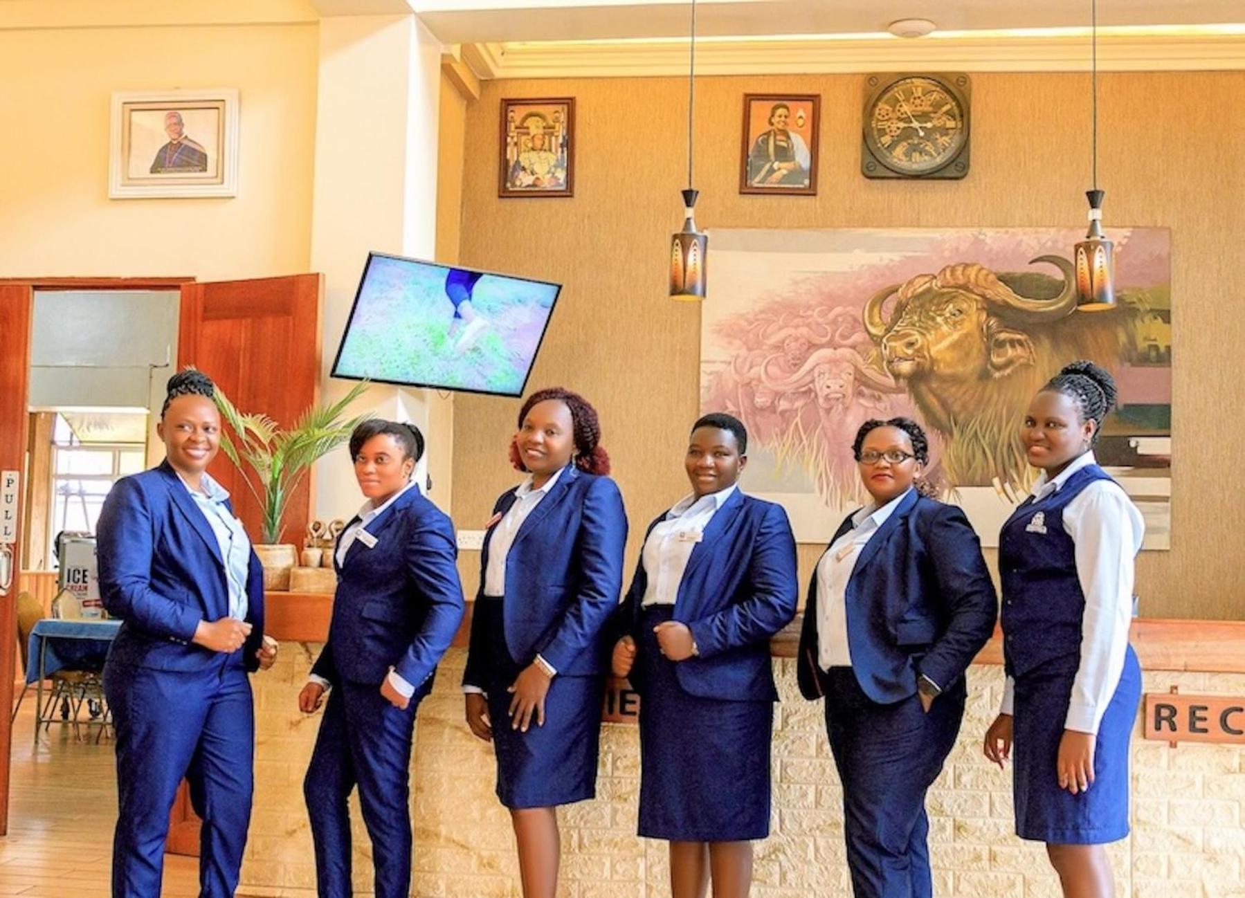 Hoima Buffalo Hotel & Business Hub Ltd Bagian luar foto